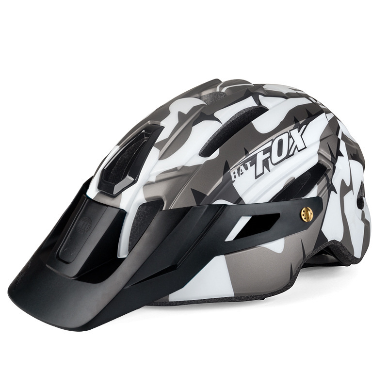 Manta Raccoon Bicycle Mountain Bike Integrated Riding Helmet - Image 4