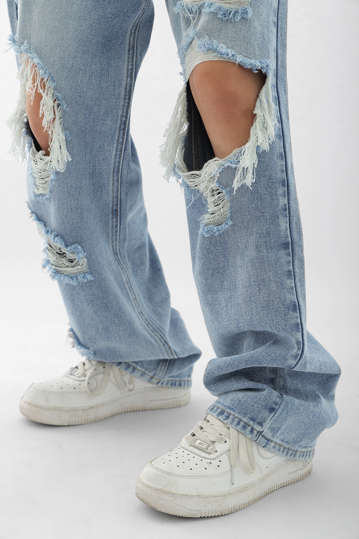 Light Blue Thin Ripped Jeans For Women - Image 7